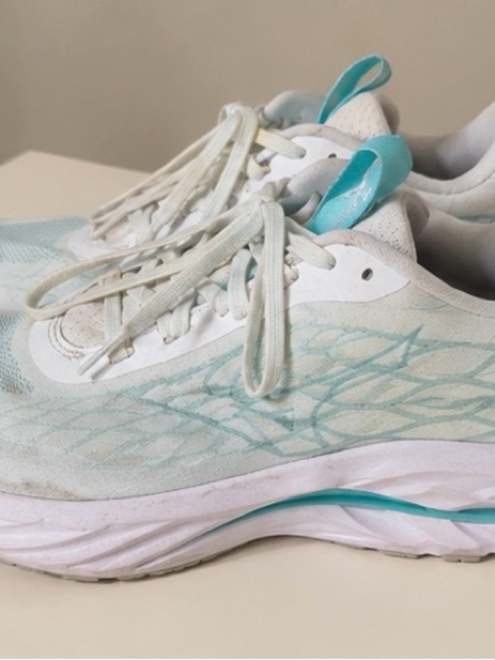 Mizuno Wave Inspire 20 Women’s Running Shoes Size 10 White Aqua